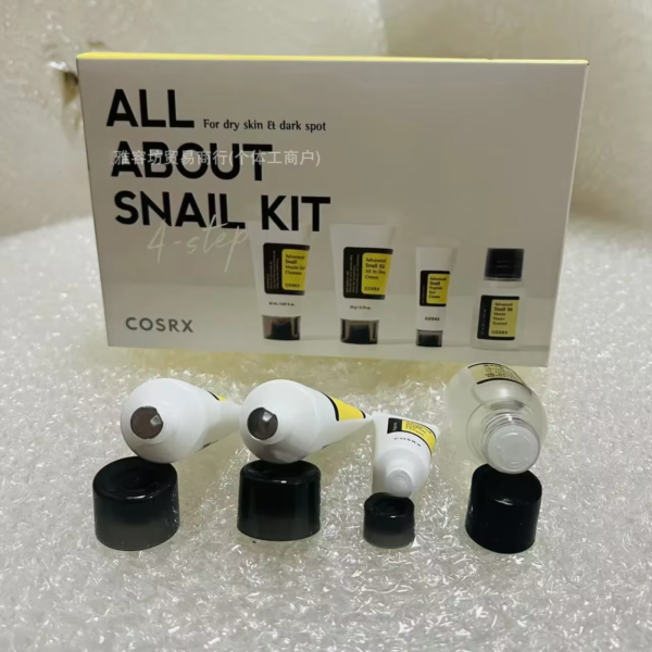 snail travel set for dry skin