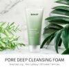Quercetin deep cleansing foam lather on skin