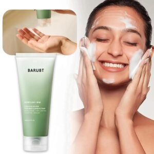 Quercetin deep cleansing foam lather on skin — gentle pore care ritual
